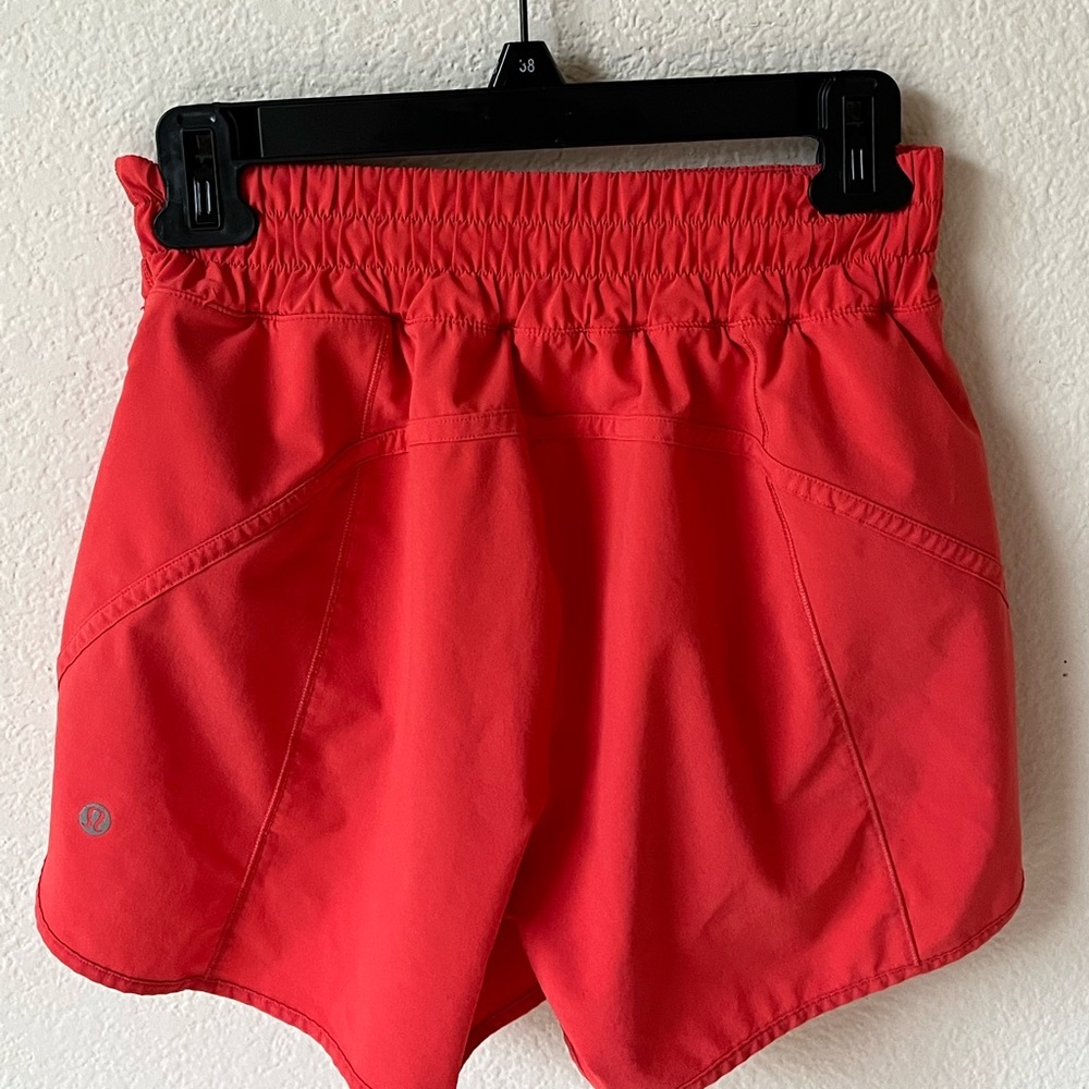Lululemon Hotty Hots 4” Carnation Red